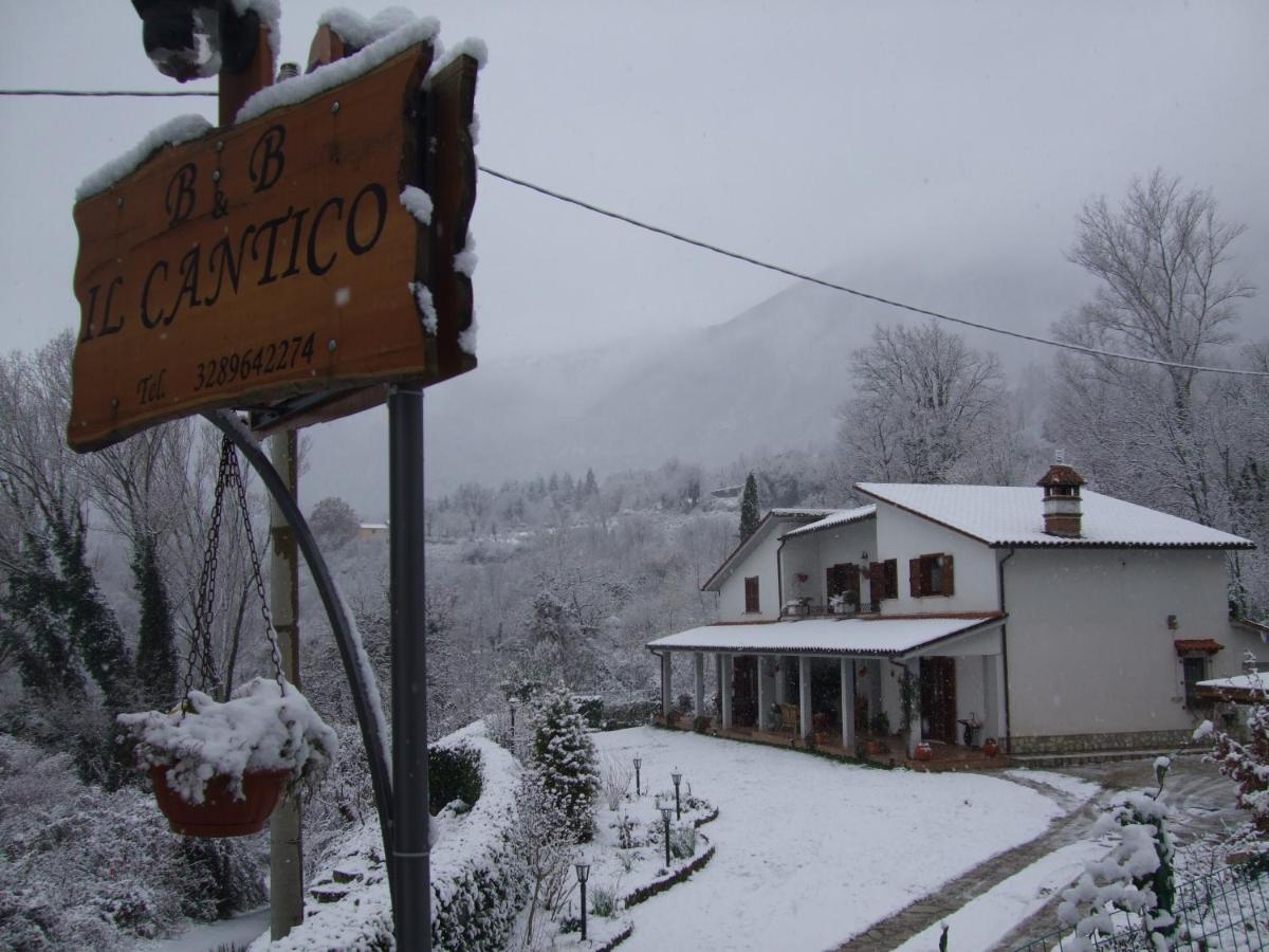 B&B Il Cantico Greccio Екстер'єр фото